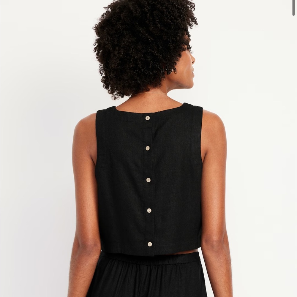 Old Navy Sleeveless Linen Blend Top (NWT)